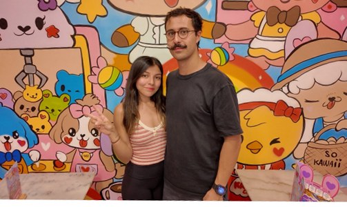 África y Joaquín, fundadores de Kawaii Café